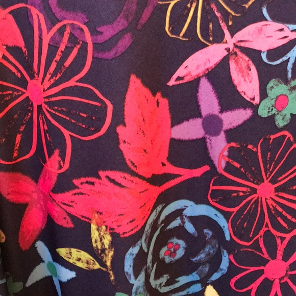 Lularoe - Picture 3 of 3